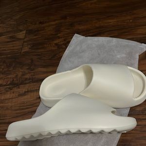 Adidas Yeezy Slides